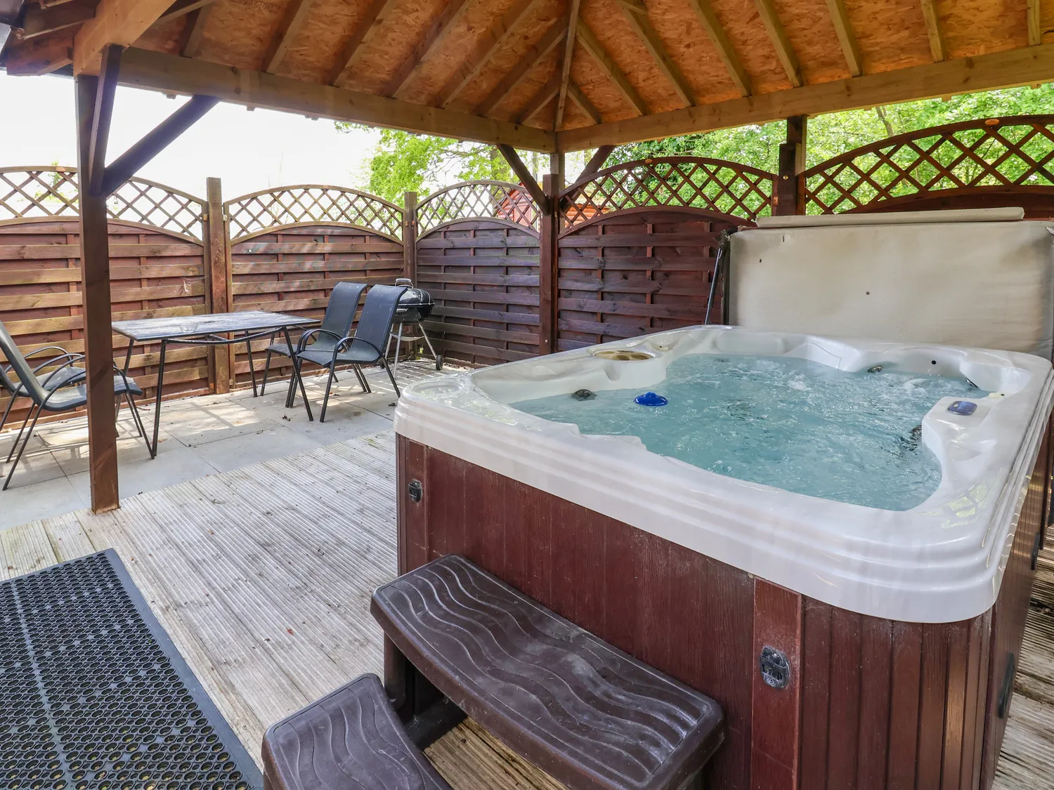 The Blacktail Hot Tub
