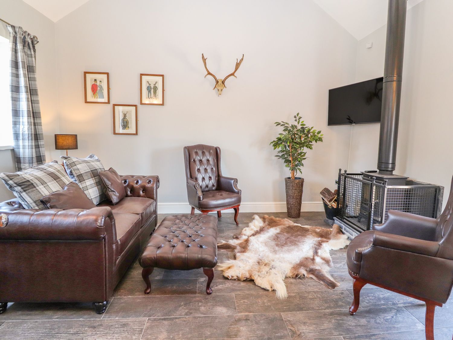 Clwyd Cottage Living Room 3