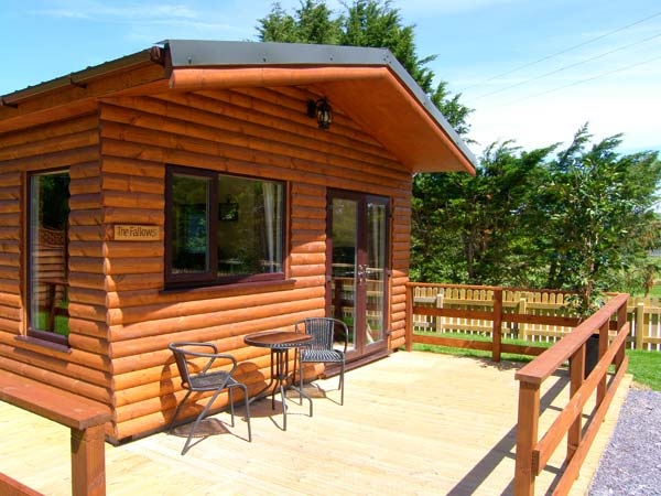 dream Furnace Complex Log Cabins With Hot Tubs In North Wales | Llannerch Holiday Park - The  Fallows Log Cabin